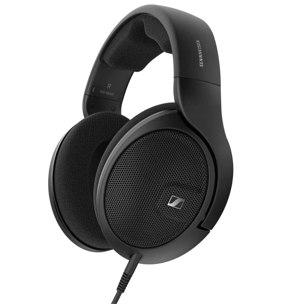 Sennheiser HD 560S image.